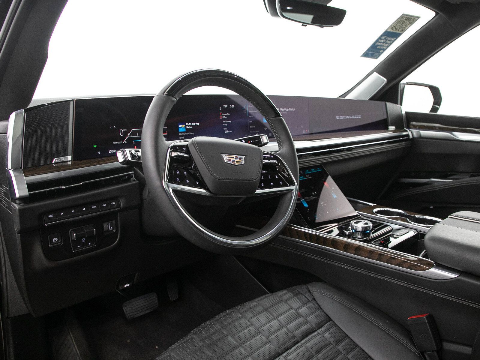 Used 2025 Cadillac Escalade Sport Platinum w/ LPO, ONYX Package AWD/4WD image 29