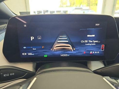 Certified 2025 Chevrolet Equinox EV LT w/ Convenience Package AWD/4WD image 17