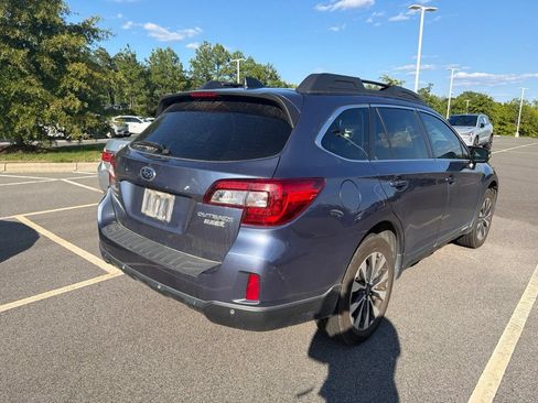Used 2017 Subaru Outback 2.5i Limited AWD/4WD image 12