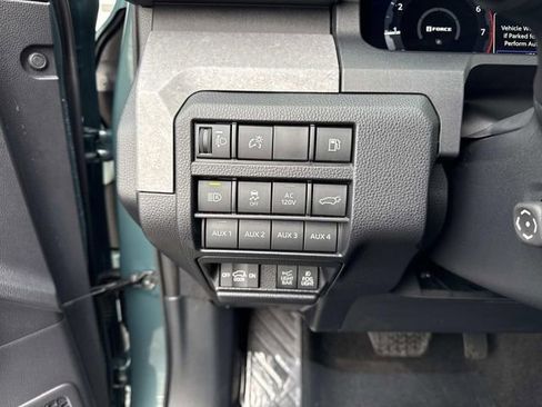 Used 2025 Toyota 4Runner Trailhunter image 28