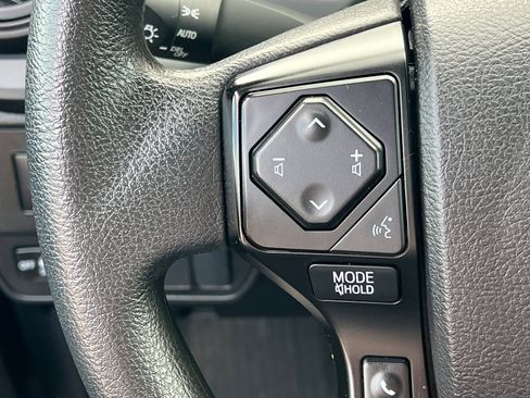 Used 2022 Toyota Tacoma SR image 28