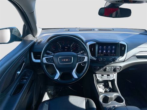 Used 2023 GMC Terrain SLT image 21
