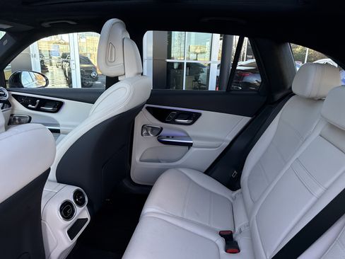 Certified 2025 Mercedes-Benz GLC 300 image 20