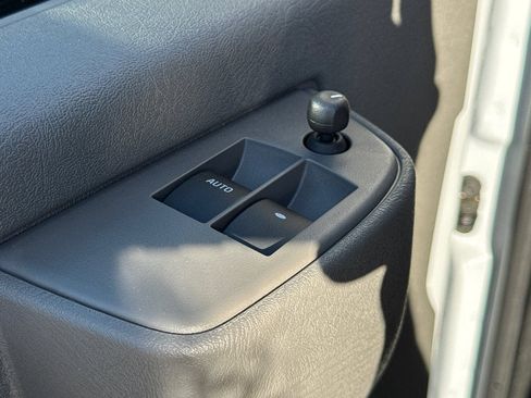 New 2025 GMC Savana 2500 w/ Driver Convenience Package image 28