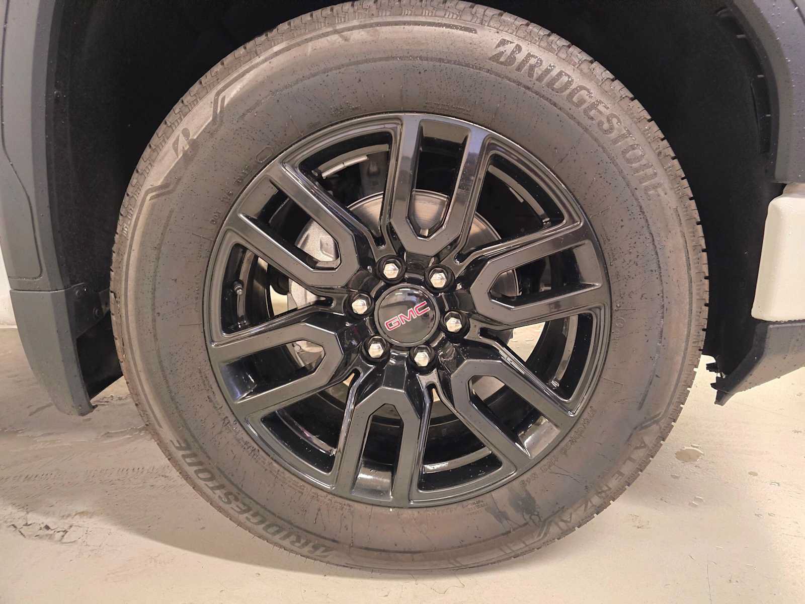 Used 2024 GMC Sierra 1500 Elevation RWD image 9