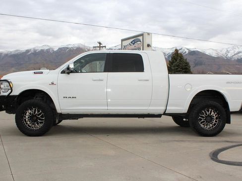 Used 2022 RAM 3500 Laramie AWD/4WD image 45