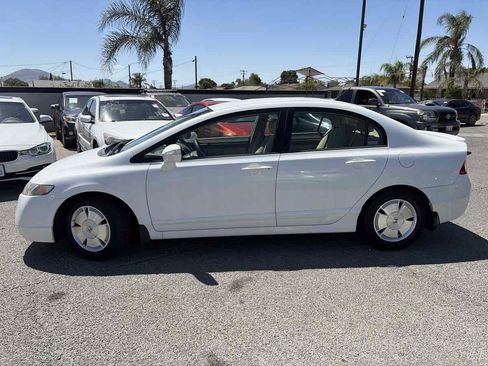 Used 2007 Honda Civic Hybrid Sedan image 2