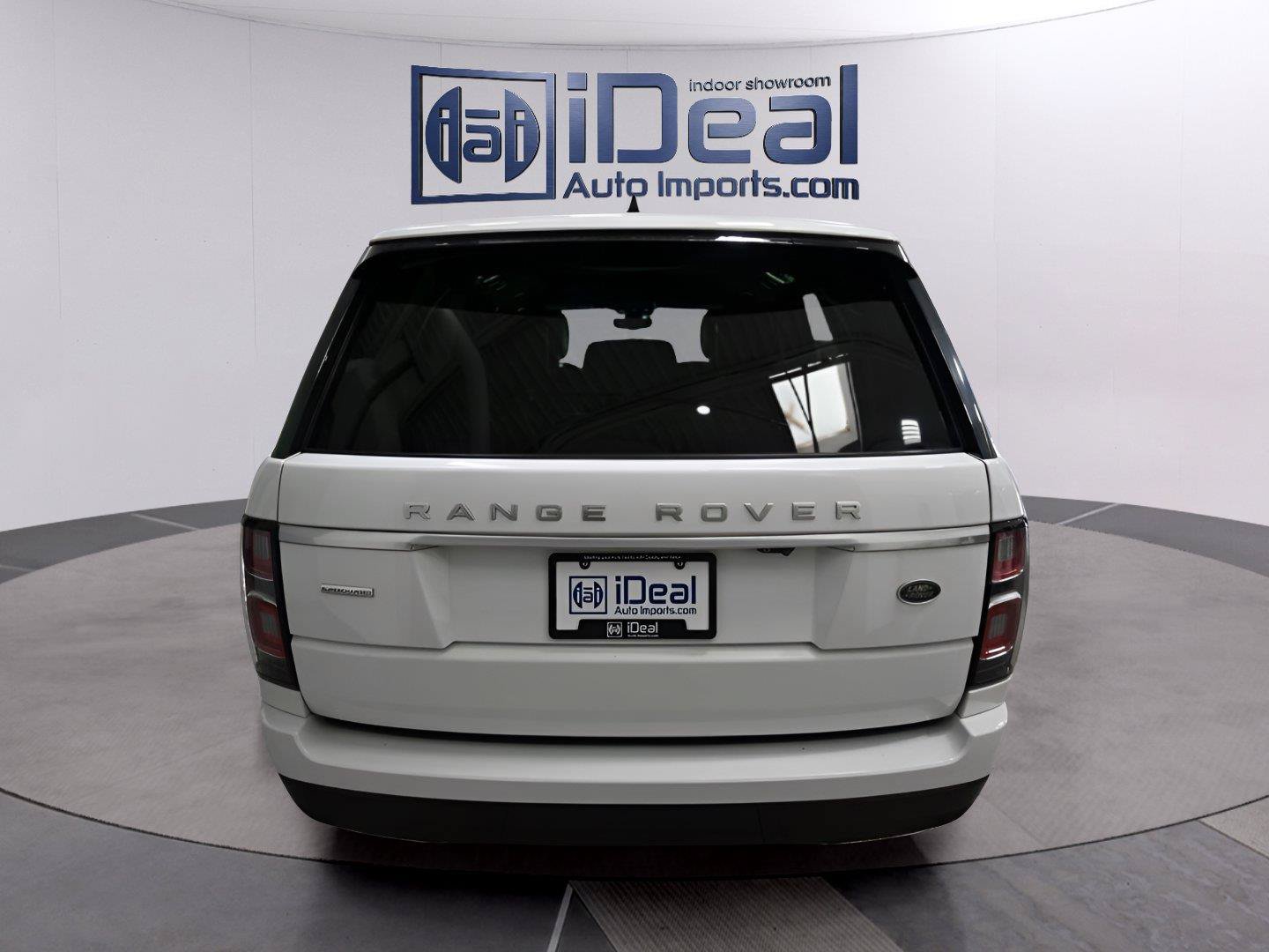 Used 2018 Land Rover Range Rover Supercharged AWD/4WD image 4