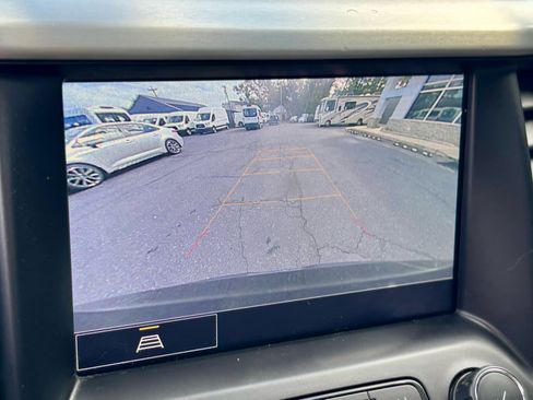 Used 2021 GMC Acadia SLT image 26