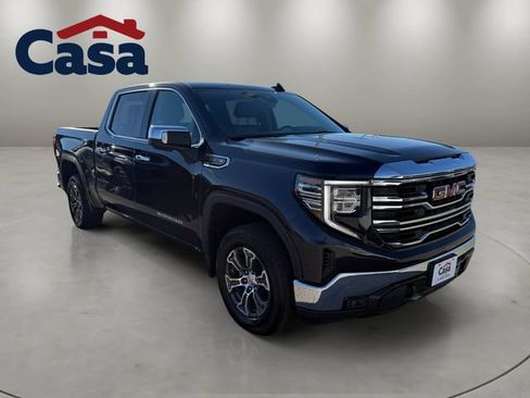 Used 2025 GMC Sierra 1500 SLT AWD/4WD image 8