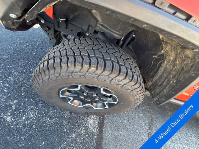 Used 2023 Jeep Wrangler Unlimited Rubicon w/ Cold Weather Group AWD/4WD image 11