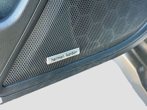 Used 2023 Subaru Outback Limited image 19