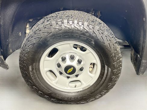 Used 2024 Chevrolet Silverado 2500 W/T w/ WT Convenience Package image 13