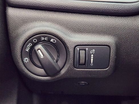 Used 2015 Dodge Dart SXT FWD image 25