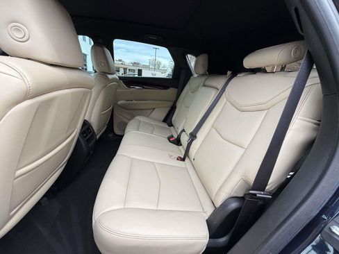 Used 2017 Cadillac XT5 Luxury w/ Driver Awareness Package image 18