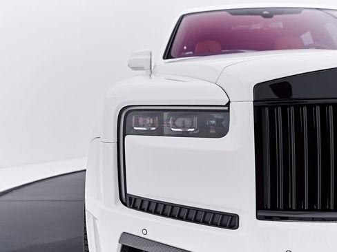 Used 2026 Rolls-Royce Cullinan AWD/4WD image 33