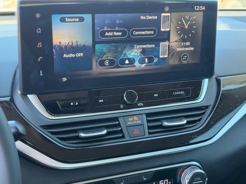 New 2025 Nissan Altima 2.5 SR w/ SR Premium Package image 24