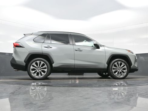 Used 2023 Toyota RAV4 XLE Premium AWD/4WD image 34