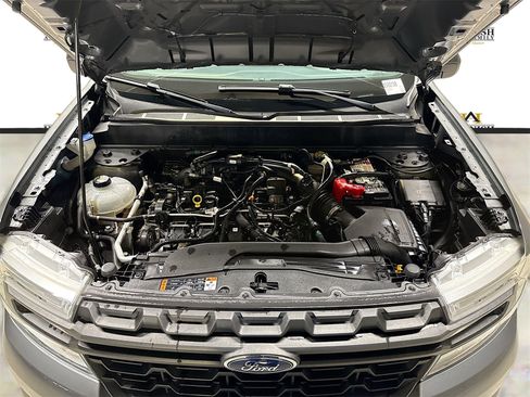 Used 2022 Ford Maverick XL image 28