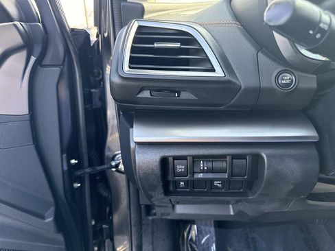 Used 2019 Subaru Crosstrek 2.0i Limited w/ Popular Package #4 image 33