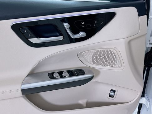 New 2026 Mercedes-Benz C 300 Sedan image 18