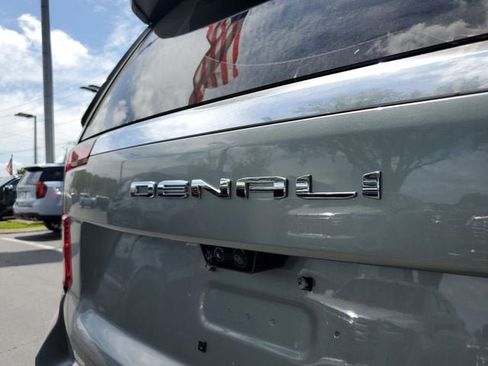 New 2026 GMC Yukon XL Denali AWD/4WD image 9