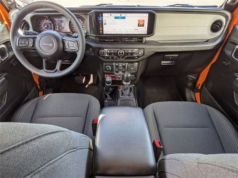 Certified 2025 Jeep Wrangler Willys image 22