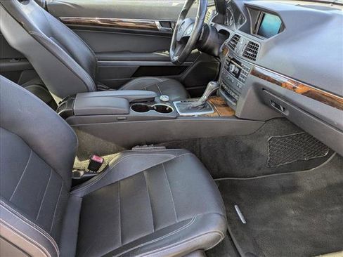 Used 2010 Mercedes-Benz E 550 Coupe image 19