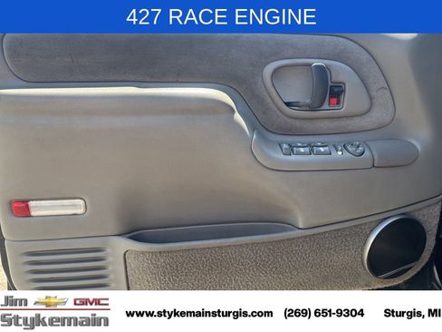 Used 1999 Chevrolet Silverado 3500 4x4 Crew Cab w/ Preferred Equipment Group 3 image 17