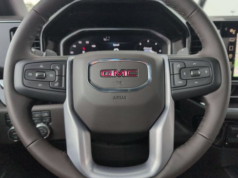 New 2026 GMC Sierra 1500 SLT w/ SLT Premium Package AWD/4WD image 12