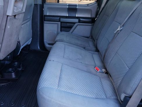 Used 2016 Ford F150 XLT AWD/4WD image 21