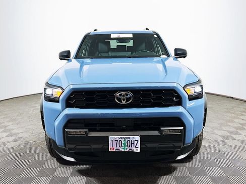 Used 2025 Toyota 4Runner TRD Off-Road Premium AWD/4WD image 3