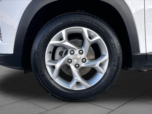 Used 2024 Chevrolet Trax LS w/ LS Convenience Package FWD image 10