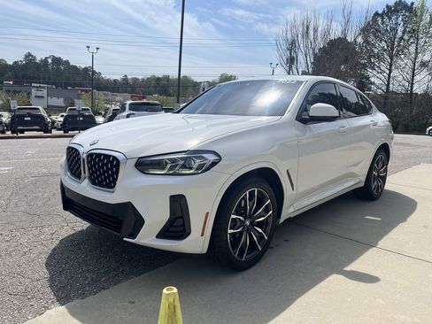 Used 2022 BMW X4 xDrive30i w/ M Sport Package 2 image 4