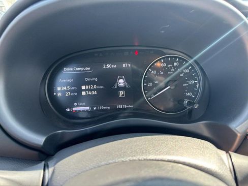 Used 2024 Nissan Kicks SR w/ SR Premium Package FWD image 18