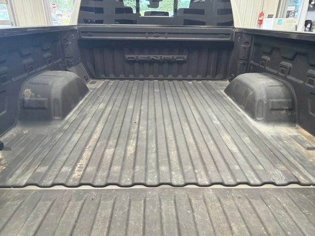 Used 2023 GMC Sierra 1500 Denali w/ Technology Package AWD/4WD image 7