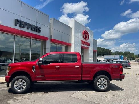 Used 2022 Ford F350 Platinum w/ FX4 Off-Road Package AWD/4WD image 3