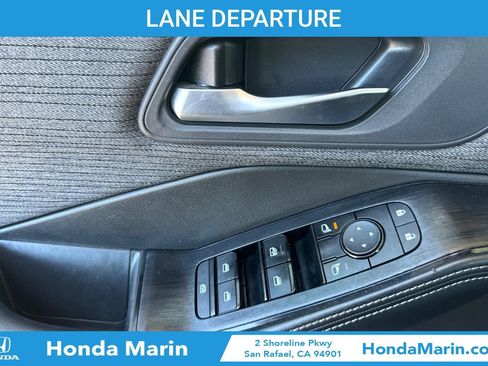 Used 2023 Nissan Rogue SV AWD/4WD image 13