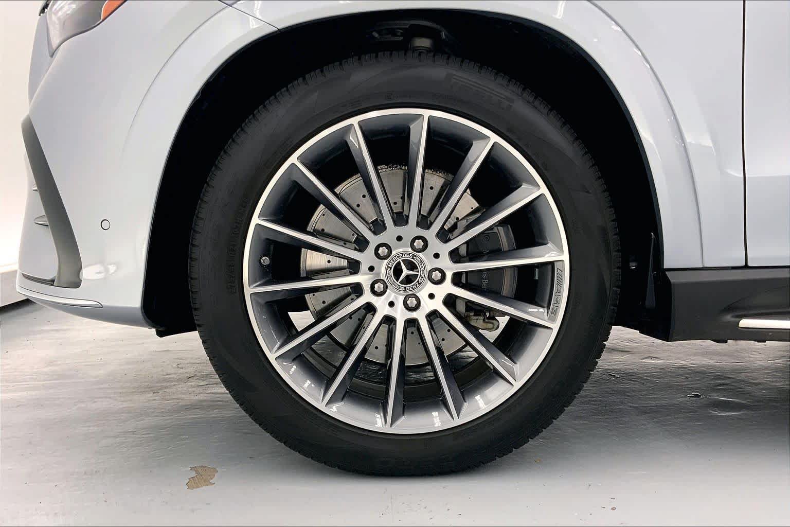 Certified 2025 Mercedes-Benz GLE 450 4MATIC image 9