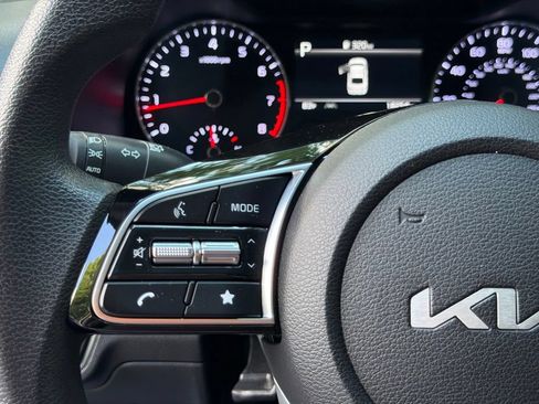 Used 2023 Kia Forte LXS FWD image 18