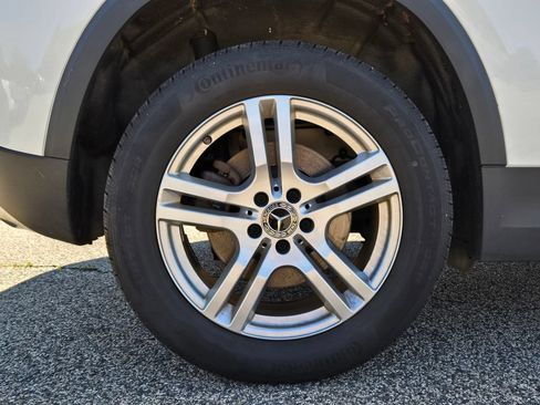 Used 2023 Mercedes-Benz GLA 250 4MATIC image 10