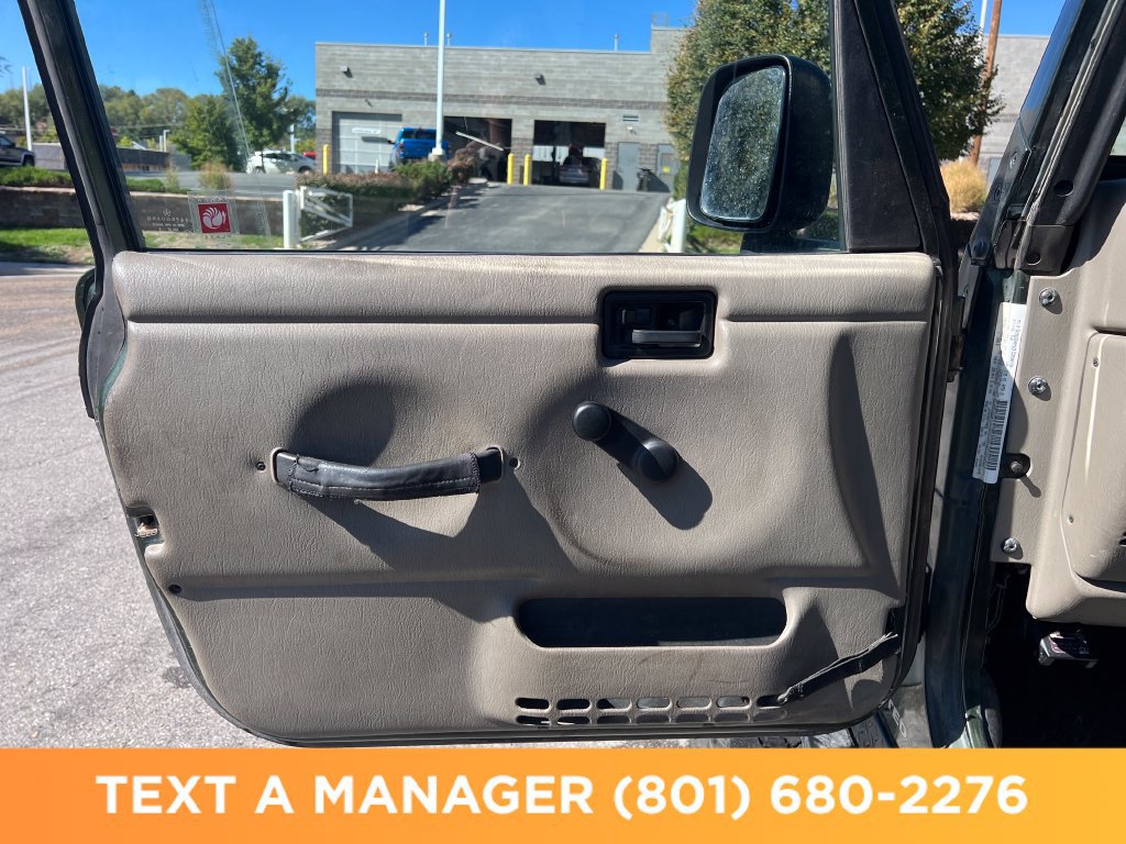 Used 2006 Jeep Wrangler Unlimited Rubicon AWD/4WD image 12
