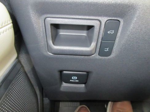 New 2026 Ford Expedition Active image 31