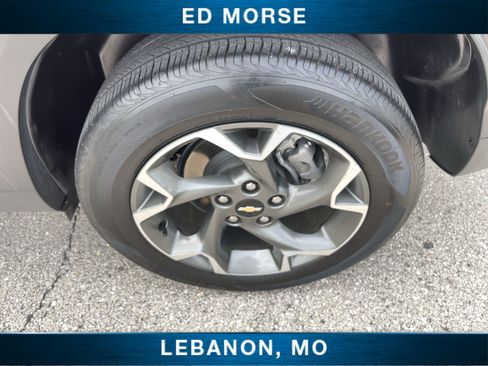 Certified 2025 Chevrolet Trax LT FWD image 30