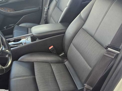 Used 2014 Chevrolet Impala LT w/ Convenience Package FWD image 16