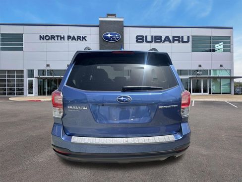 Used 2018 Subaru Forester 2.5i Premium AWD/4WD image 4