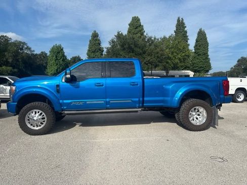 Used 2020 Ford F350 Lariat w/ Lariat Ultimate Package AWD/4WD image 8