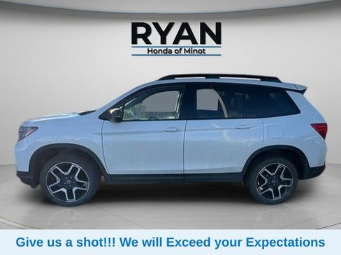Used 2023 Honda Passport Elite image 6
