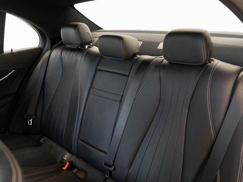 Used 2022 Mercedes-Benz E 350 Sedan image 20