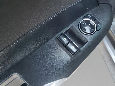 Used 2017 Ford Mustang Coupe image 12